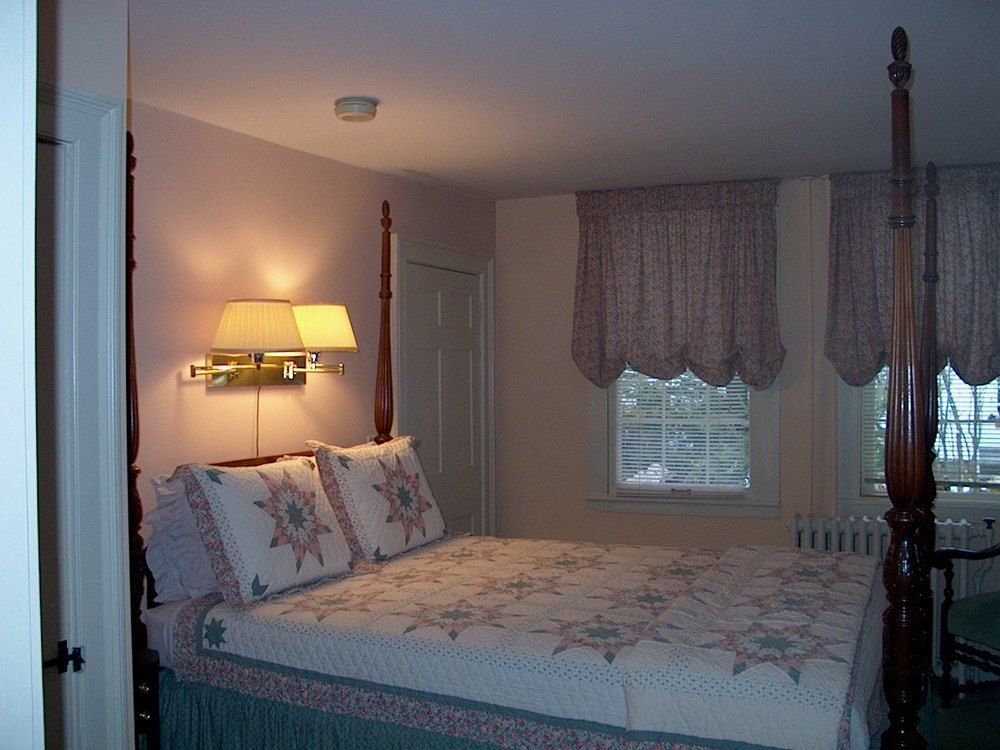 The Vesper Woodstock Bed & Breakfast Exterior photo